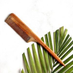 Tail Neem Wood Comb